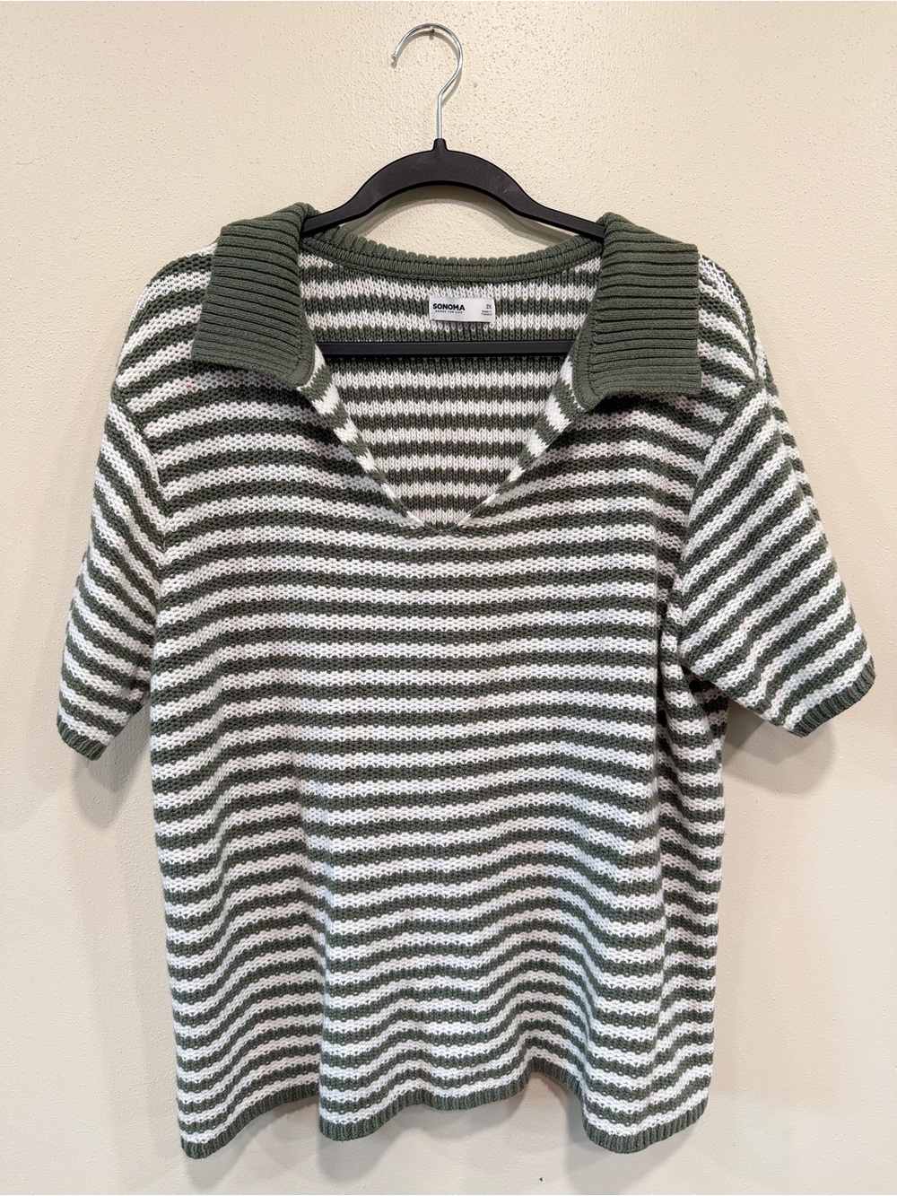 Sonoma Women’s Green and White Striped Knit Top Size 2X